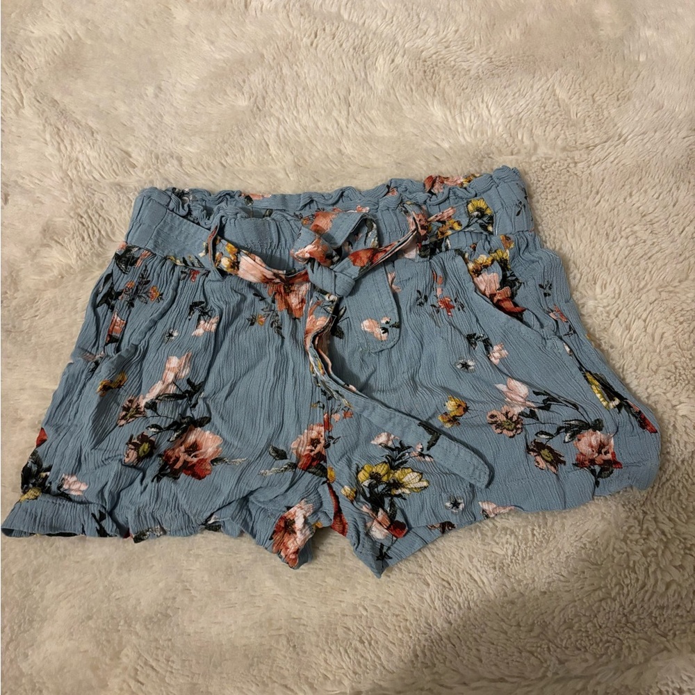Jolt flower design shorts